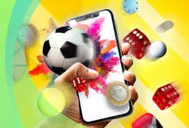 32 APK platform overview showing live casino and slots on a Philippine smartphone